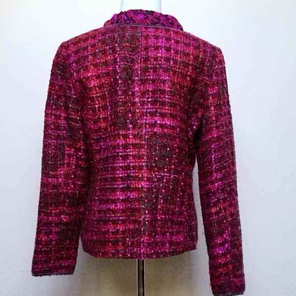 Tweed Chanel Like Pink Fuchsia Ruffle Collar Tailored Blazer Barbie Magenta EUC - Picture 2 of 5